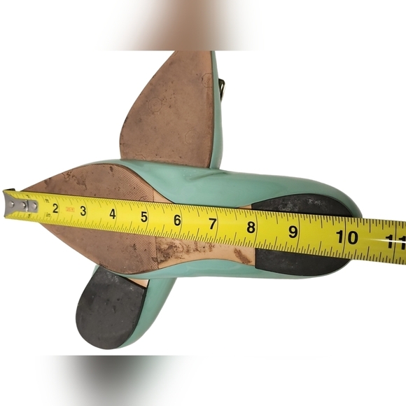 Roger Vivier Patent Flats SZ 36 - Picture 5 of 11